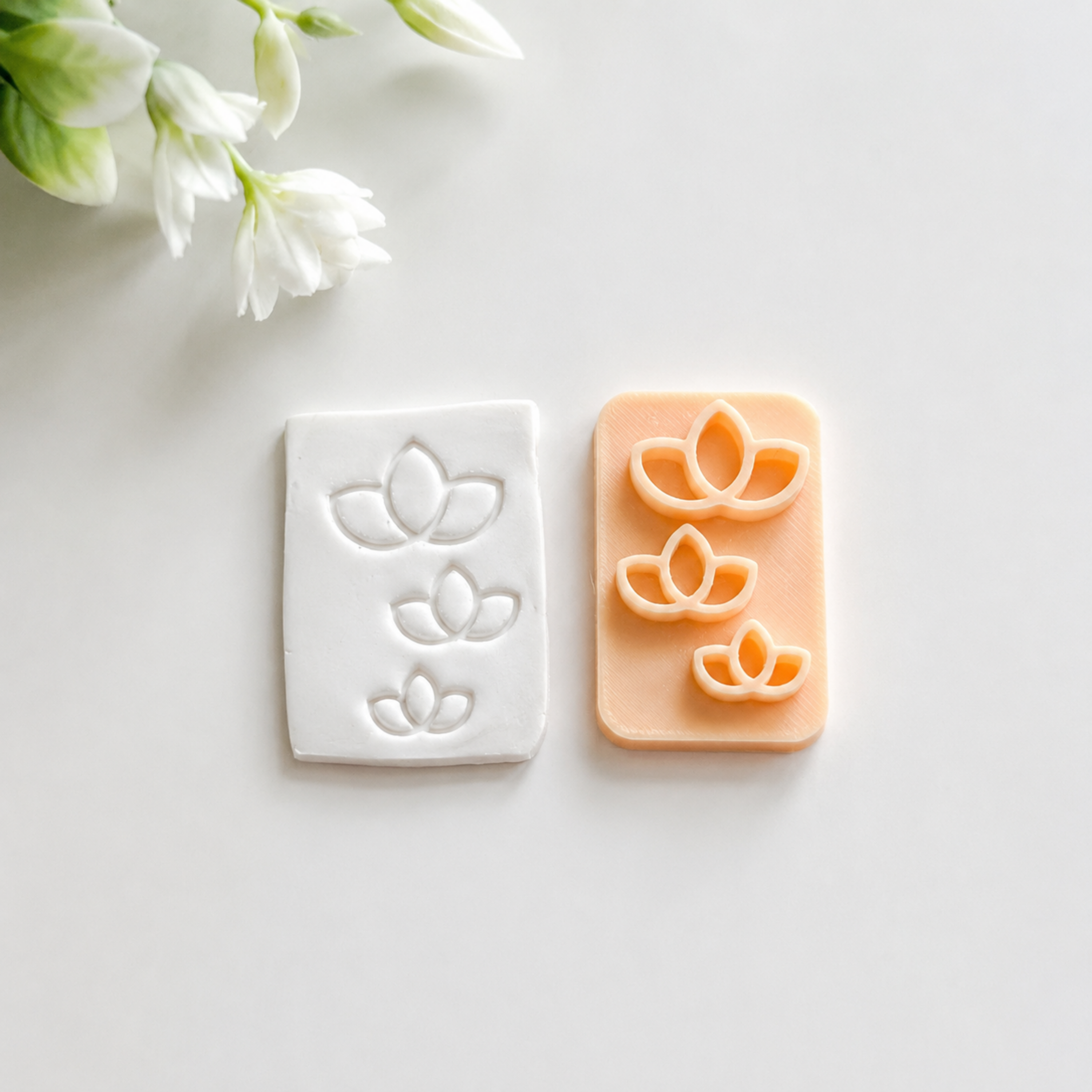 Lotus Flower Polymer Clay Micro Cutter (3–6 mm)