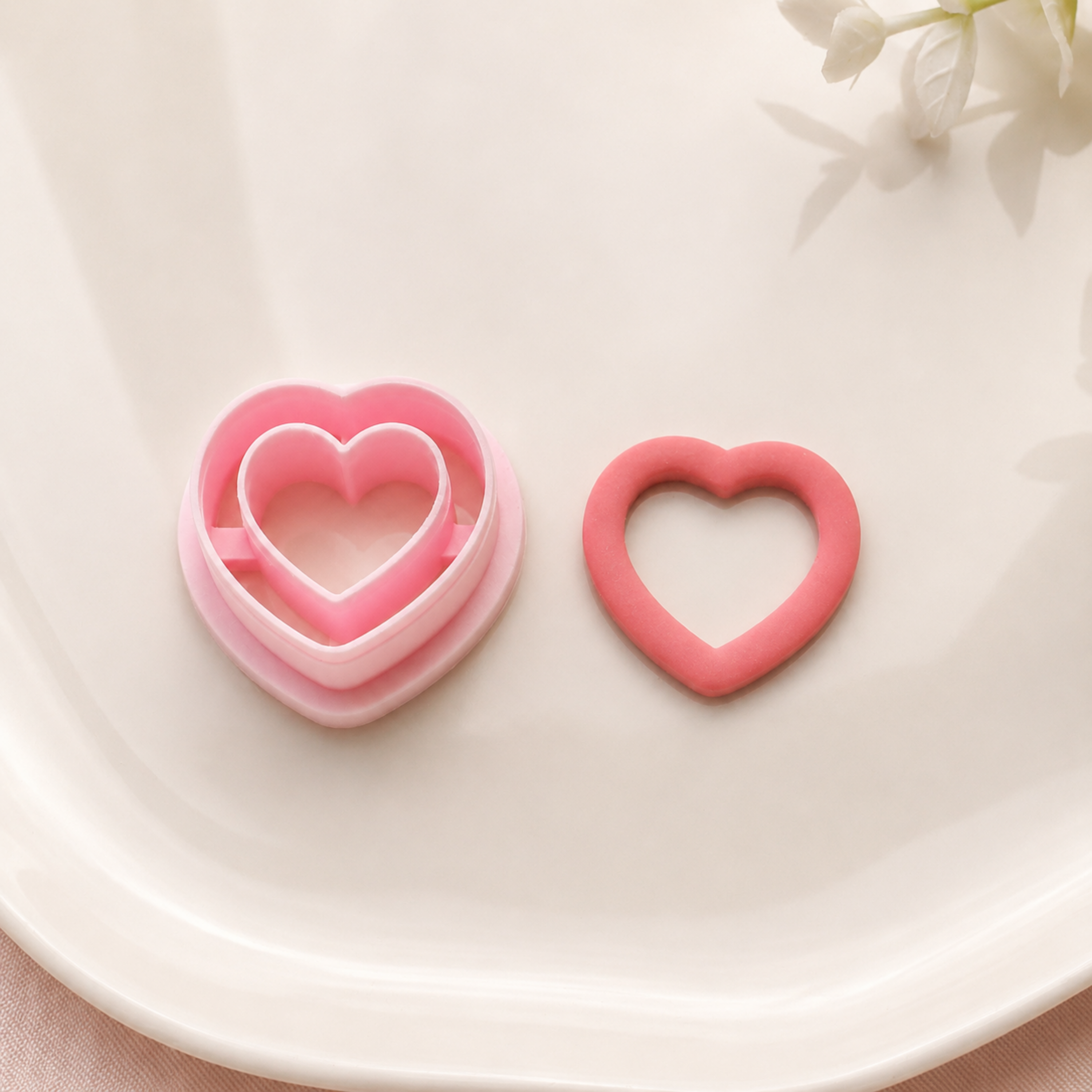 Thin Heart Outline Polymer Clay Cutter