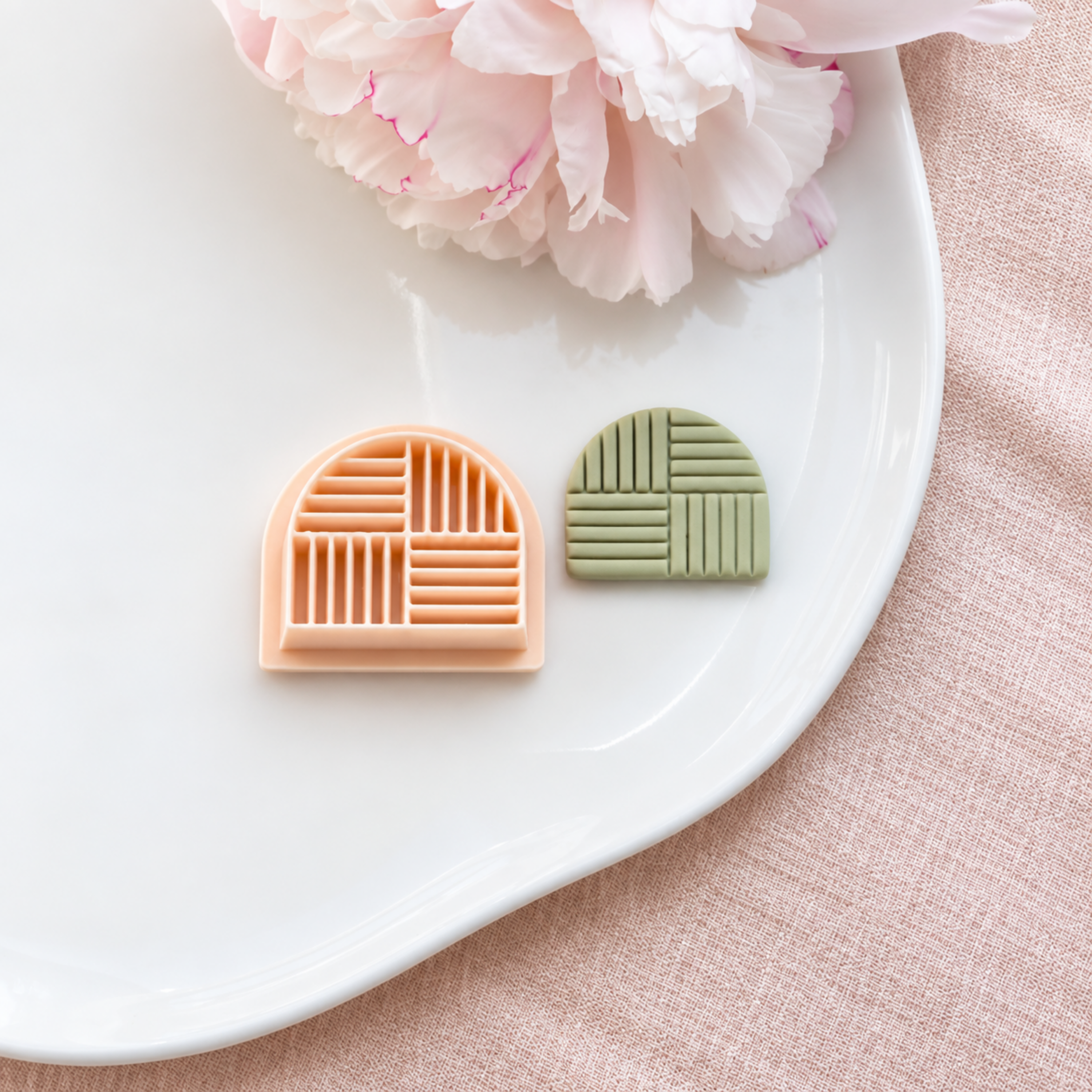Line Textured Arch Polymer Clay Earring Cutter