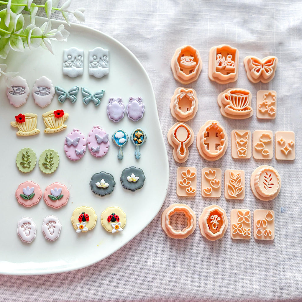 Bow Embossed Oval Polymer Clay Earring Cutter