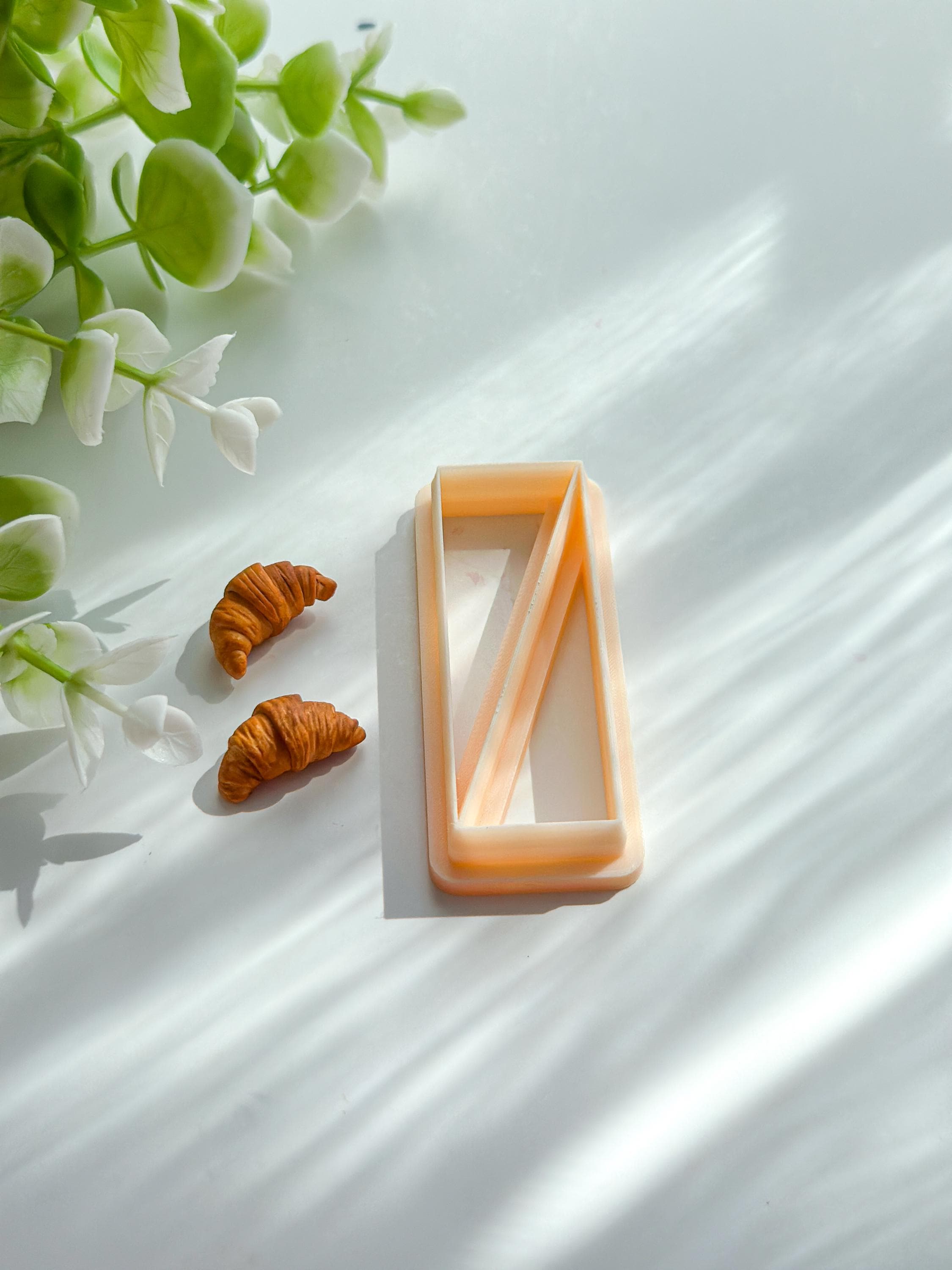 Croissant Builder Cutter – Polymer Clay Pastry Tool