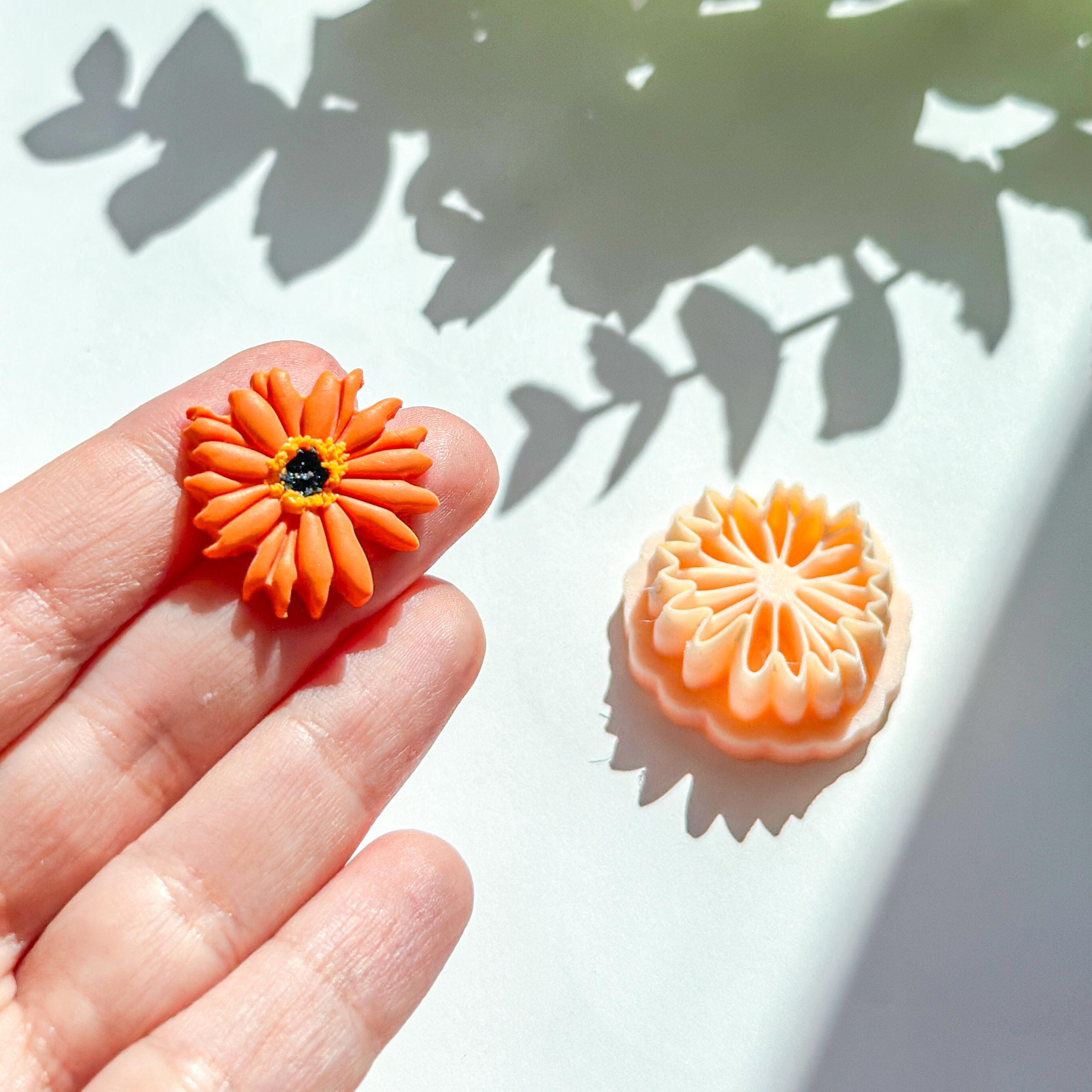 Gerbera Daisy Flower Polymer Clay Cutter